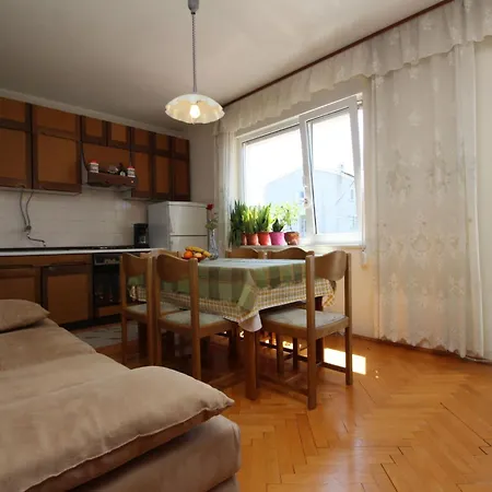 Ruhige Lage Drago By Interhome